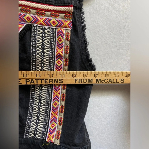 H&M X Coachella denim Aztec  festival frayed jean vest Sz 10 - Picture 7 of 7